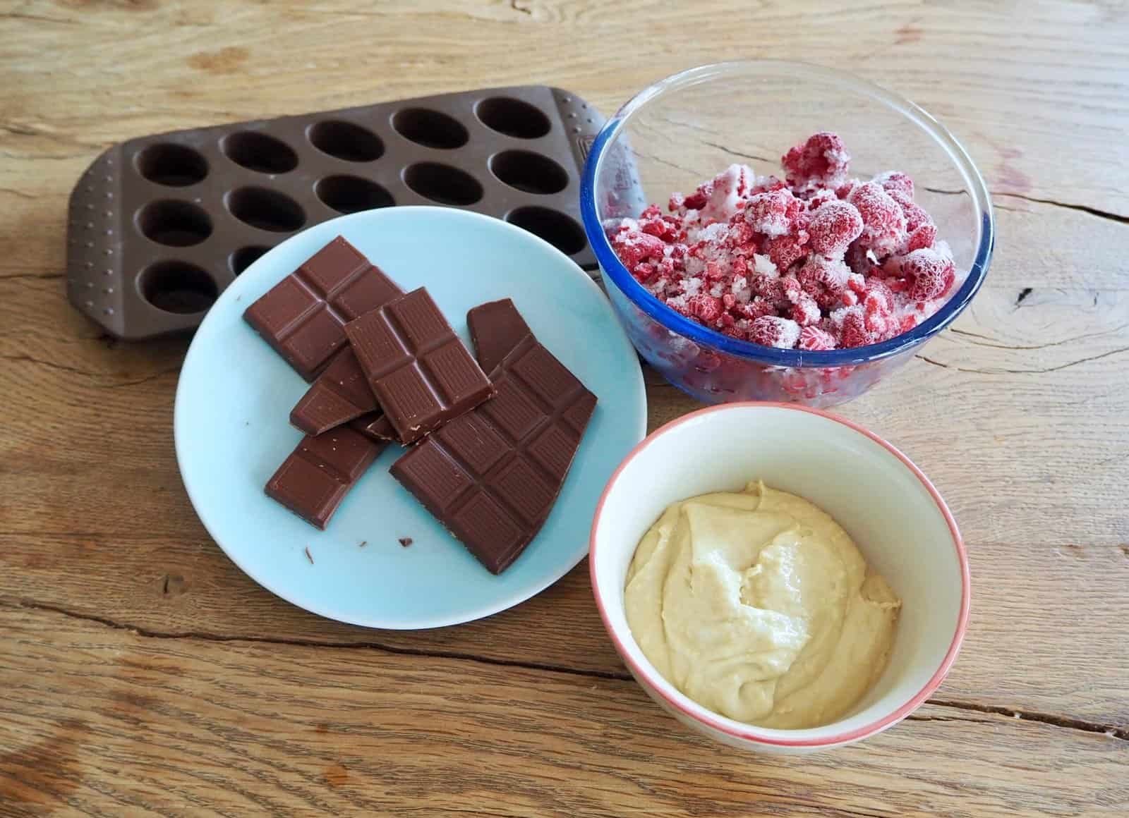 Zutaten für zuckerfreie Himbeerpralinen